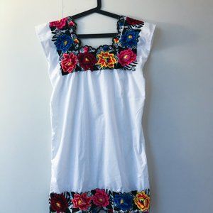 Traditional Yucatan Dress w/ Embroided Flowers